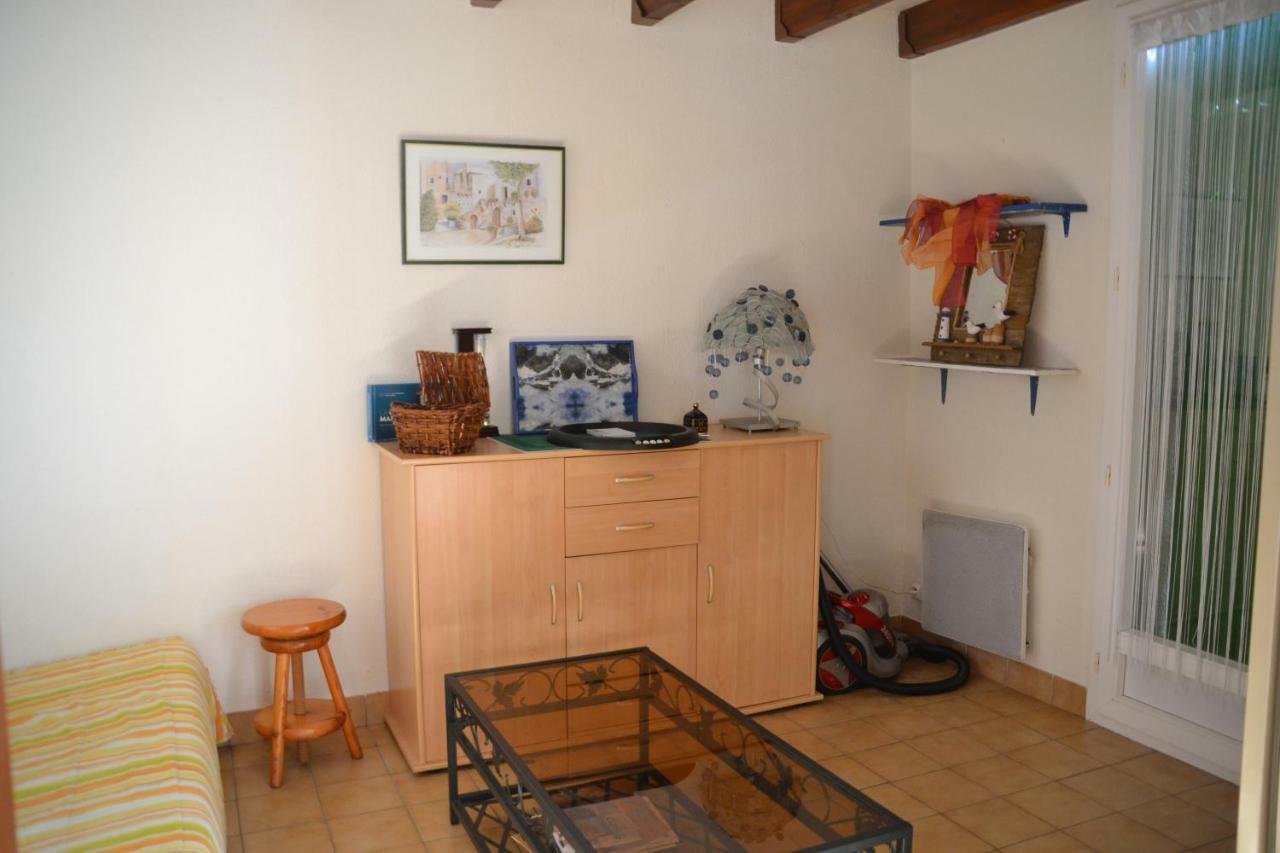 Pavillon Des Loritz * Grand-Village-Plage